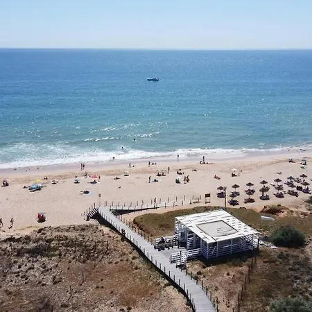 Charming Beachside Apartment- The Perfect Getaway! Apartmán Albufeira