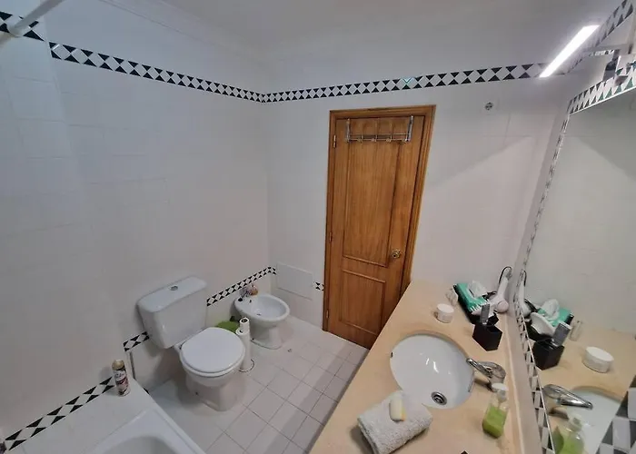 Charming Beachside Apartment- The Perfect Getaway! * 알부페이라