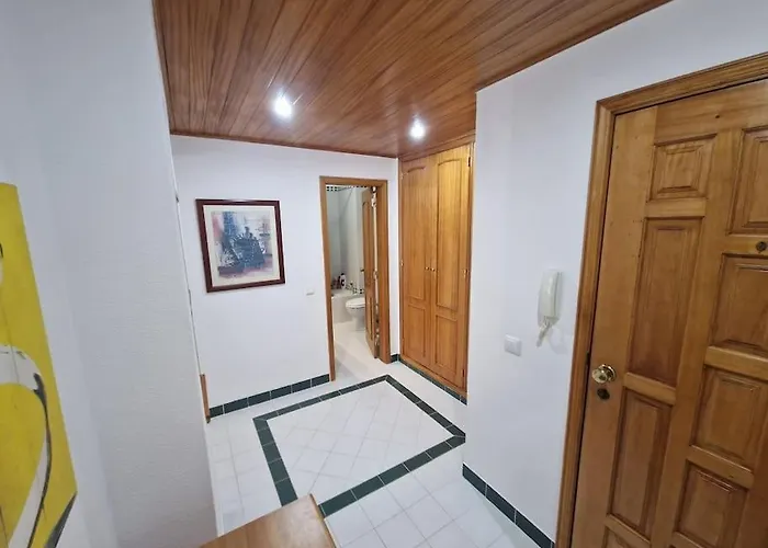 아파트 Charming Beachside Apartment- The Perfect Getaway! 알부페이라