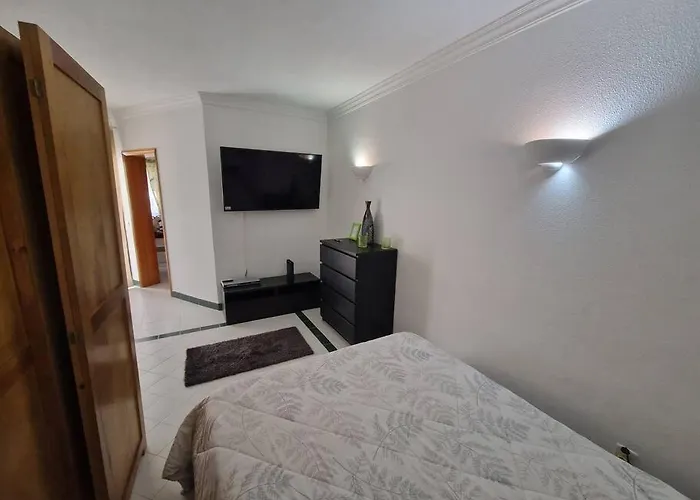 Charming Beachside Apartment- The Perfect Getaway!