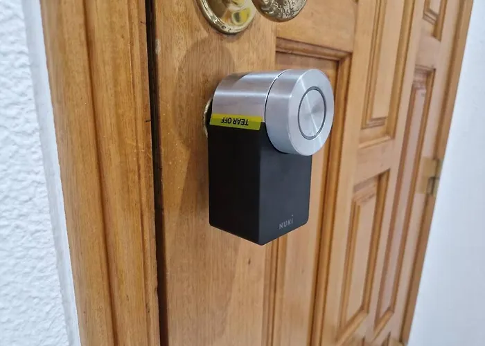 Charming Beachside Apartment- The Perfect Getaway! *